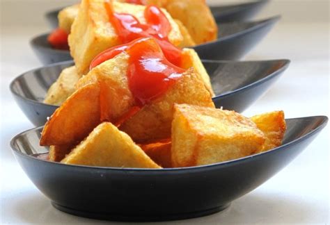 These Are The Best Patatas Bravas In Barcelona